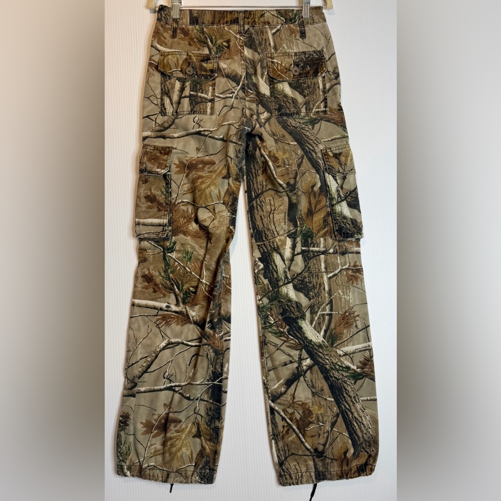 Realtree Camo Cargo Pants with Pink Waistband Detail - Size 6-8 SM - Picture 2 of 14